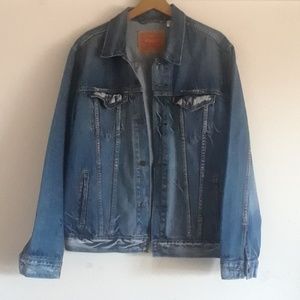 Men's Levi's jean jacket